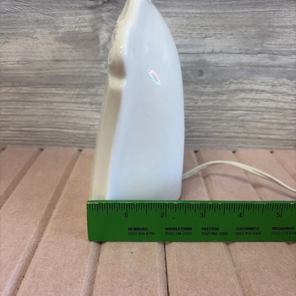 Vintage Porcelain Night Light Lamp with Angels Cherubs 6.25